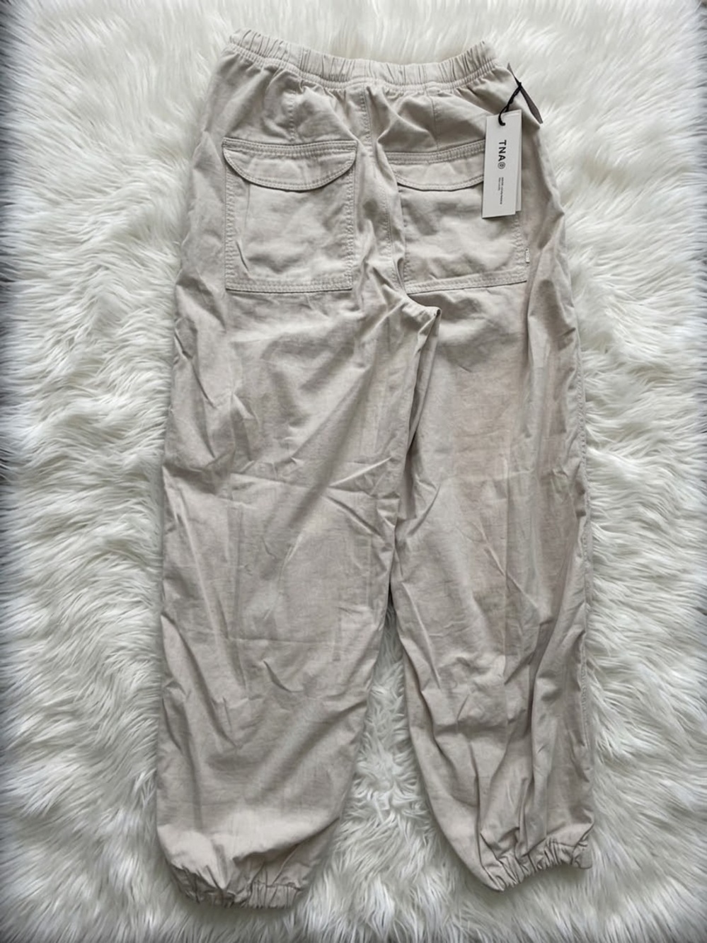 TNA Women’s Light Beige Drawstring Cargo Joggers